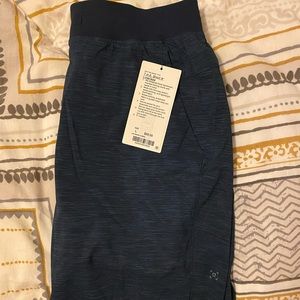 NWT men’s lululemon THE short 9”, unlined